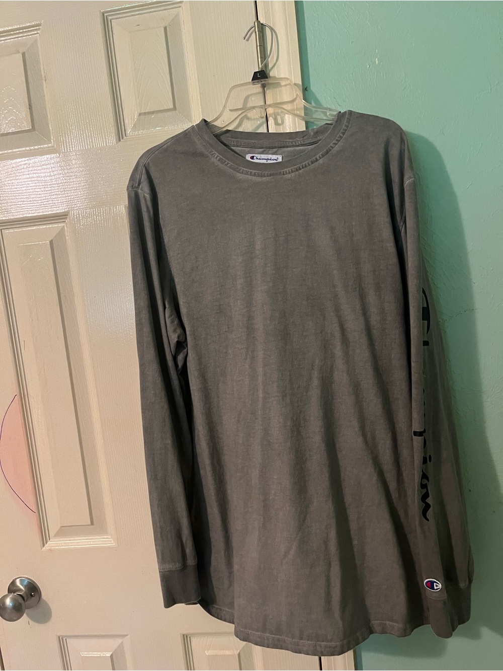 Champion Long-Sleeve Crewneck Shirt in Charcoal Gray